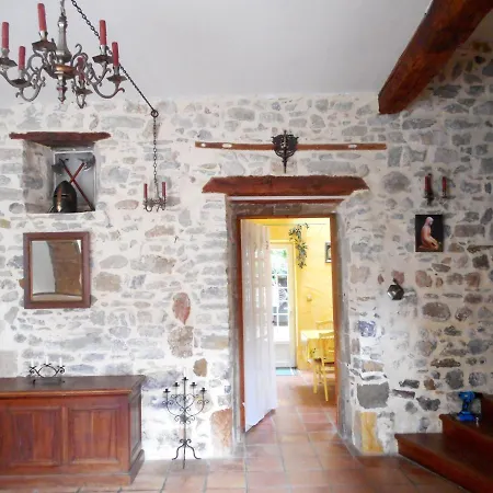 Homestay Logis De La Meschaussee, Dans Donjon Du Xie Siecle *