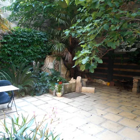 Logis De La Meschaussée, Dans Donjon Du Xie Siècle Séjour chez l'habitant *