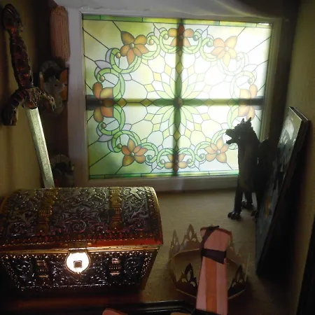 Homestay Logis De La Meschaussee, Dans Donjon Du Xie Siecle Canet (Aude)