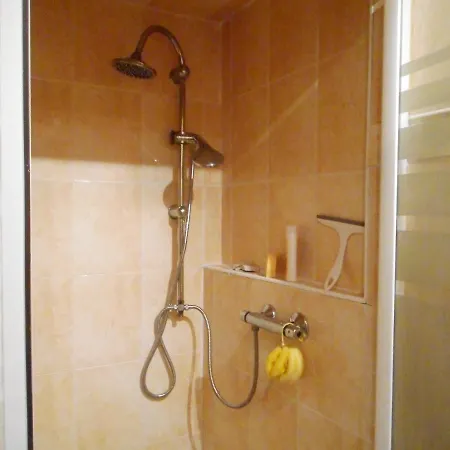 Logis De La Meschaussée, Dans Donjon Du Xie Siècle Habitación en casa particular Canet (Aude)