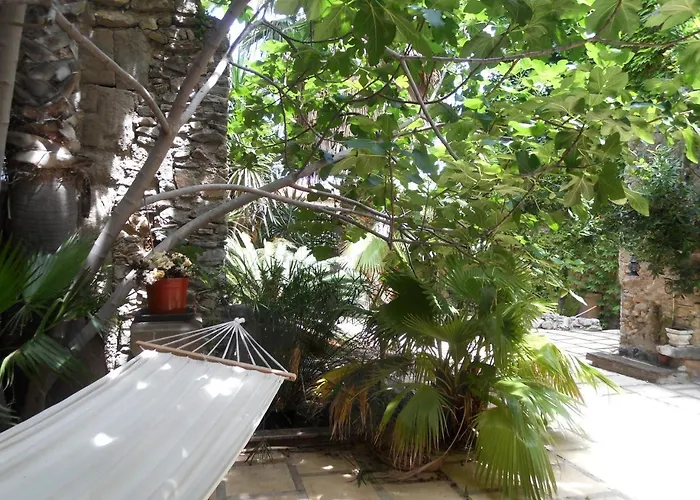 Kwatera prywatna Logis De La Meschaussee, Dans Donjon Du Xie Siecle